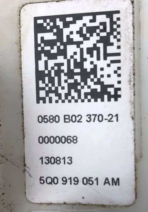 VW Audi Skoda Seat Brandstofpomp 5Q0919051AM image 4