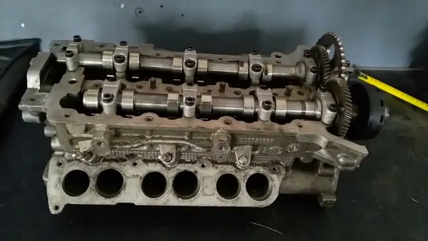 OEM 90352083F Culasse Gauche Moteur 3.6L image 3