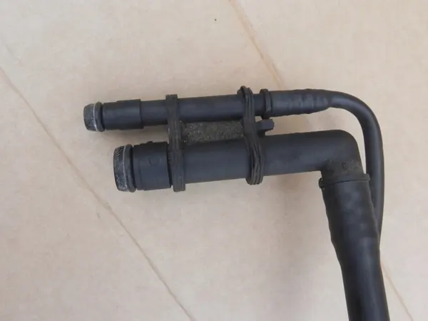 Audi AdBlue-letku OEM 4G0131963C/D A6/A7 3.0TDI image 3