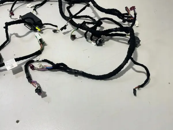 BMW X5 G05 kojetaulun johdotus OEM 2465569 image 5