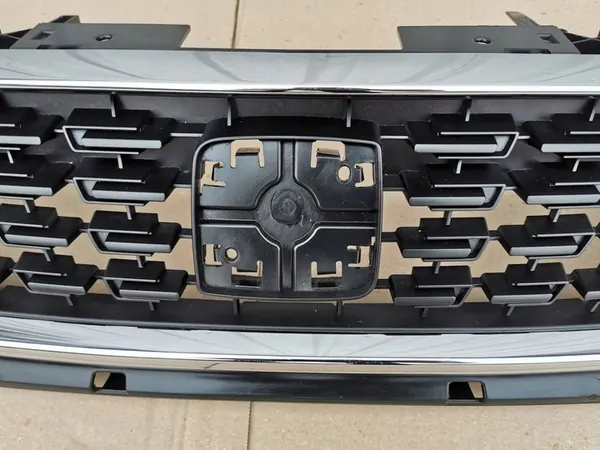 SEAT LEON III 5F0 LIFT 17- Front Grill 5F0853654H image 10