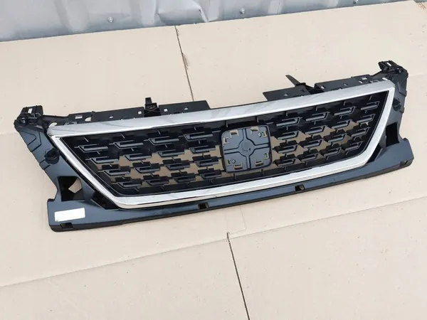 SEAT LEON III 5F0 LIFT 17- Front Grill 5F0853654H image 2