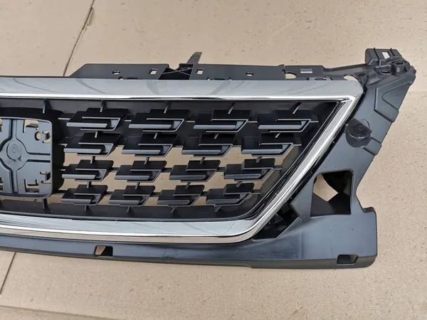 SEAT LEON III 5F0 LIFT 17- Front Grill 5F0853654H image 6