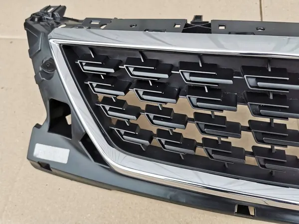 SEAT LEON III 5F0 LIFT 17- Front Grill 5F0853654H image 8