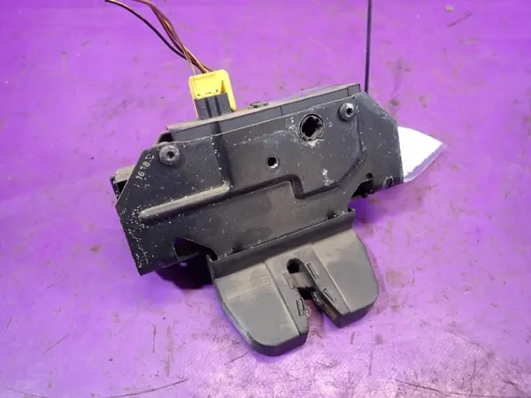 Opel Signum kofferbakslot OEM Zawada-389594- Gebruikt image 2