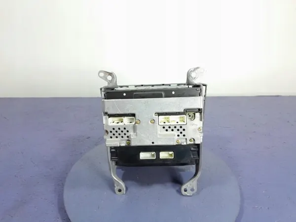 Toyota Avensis II T25 radion tuuletuslevy OEM 86120-05080 image 6