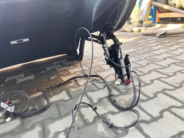 Gebruikt Dakglas OEM TM31726 voor Mercedes W238 Cabriolet image 5