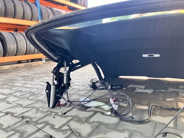 Gebruikt Dakglas OEM TM31726 voor Mercedes W238 Cabriolet image 6