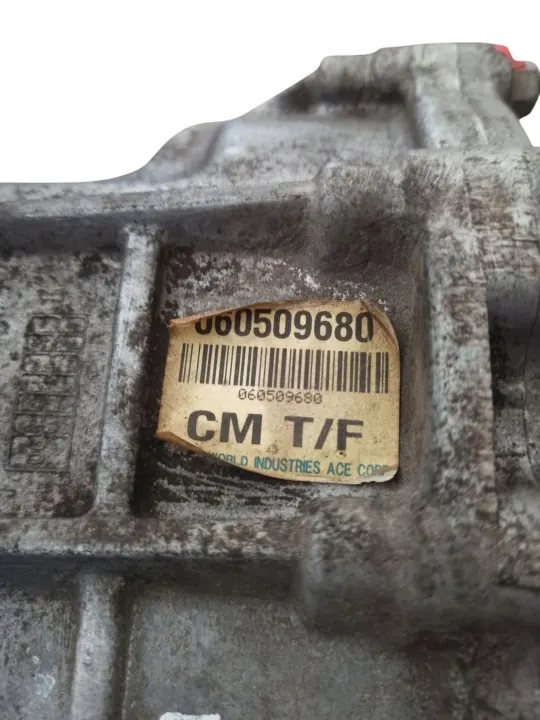 Hyundai Santa Fe Verteilergetriebe OEM 060509680 image 9