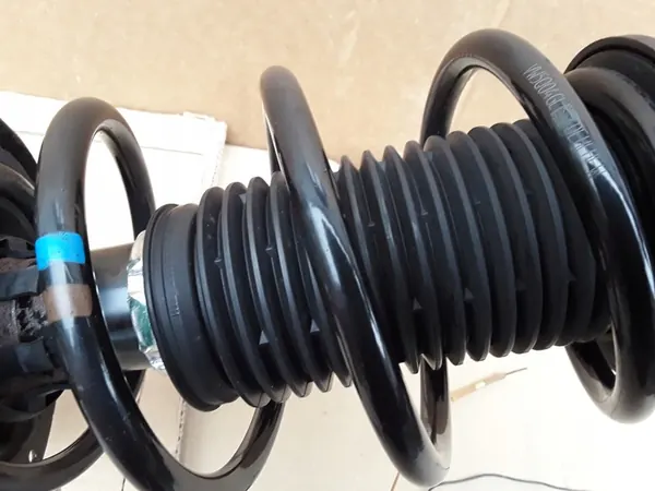 Snodo di sterzo sinistro SKODA Octavia III 1.6 TDI DSG image 3