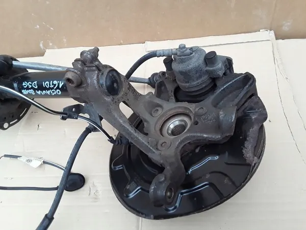 Snodo di sterzo sinistro SKODA Octavia III 1.6 TDI DSG image 5