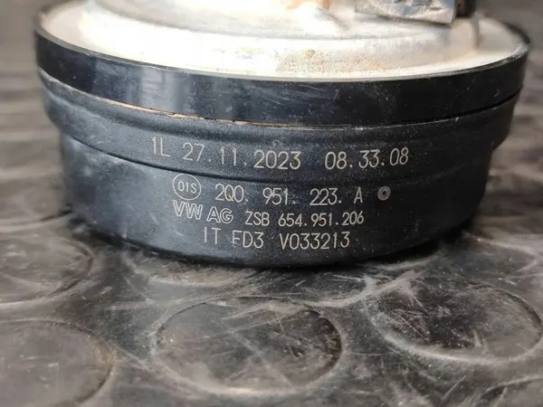 Skoda OE Högtonsignal OEM 2Q0951223A - Begagnad image 4