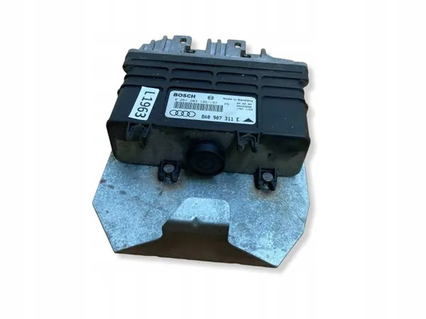 Audi 80 B4 2.0 Motorregelaar OEM 0261203196 image 3