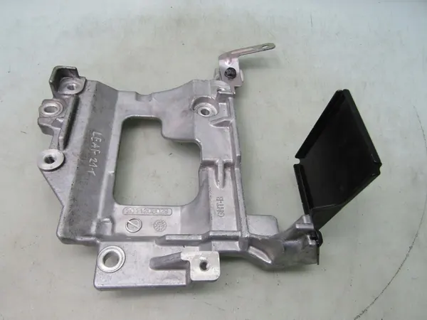 LEAF II ZE1 Support de Compresseur AC 201120B029 image 2