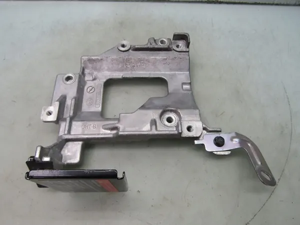 LEAF II ZE1 Support de Compresseur AC 201120B029 image 3