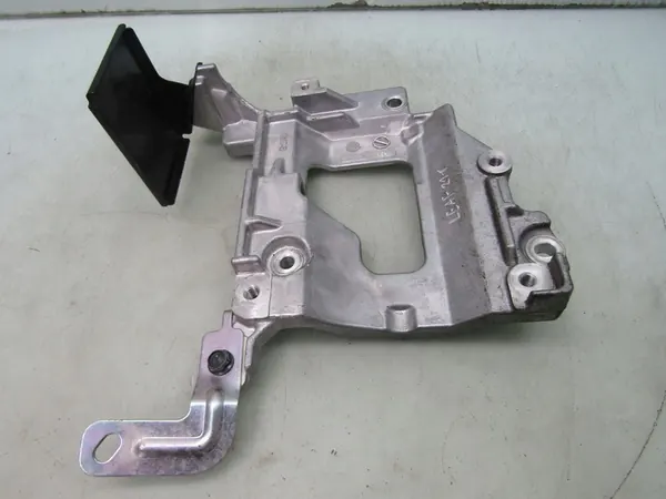 LEAF II ZE1 Support de Compresseur AC 201120B029 image 4