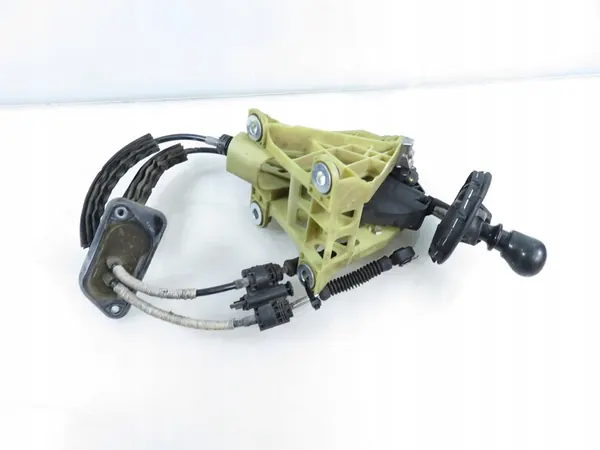 VW T5 1.9 TDI Vaihdepyörä - OEM 7H1711877AA image 4