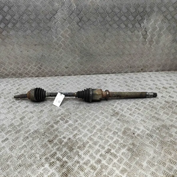 Fram höger axel Ford Transit Custom Minibus image 3