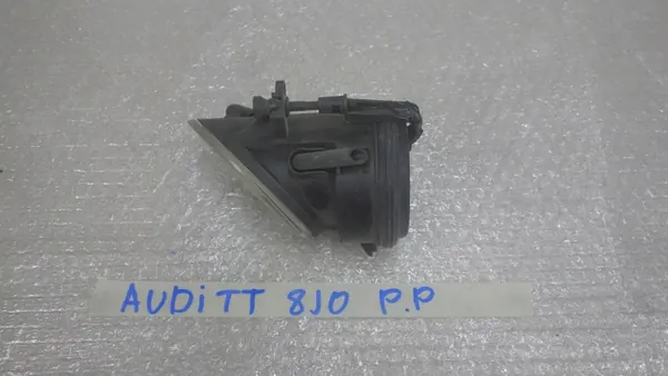 AUDI TT Farol Direito 8J0941700 image 3