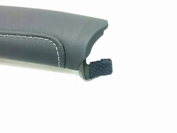 Lexus CT 200H 2012 Mittkonsol Lista OEM AMD152422 image 9
