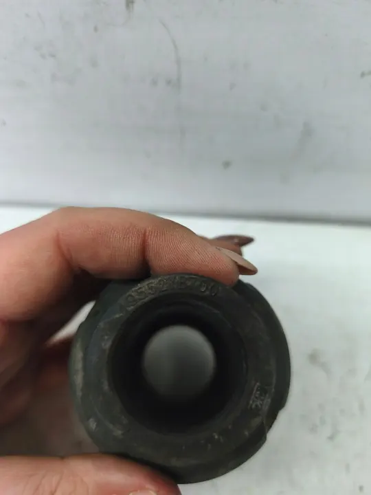 OEM 49552YB700 Främre Höger Kardangummi Kia Rio image 3