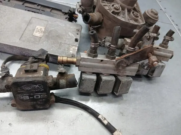 Kit LPG FORD para Galaxy I 01R 2.8B Familiar image 8