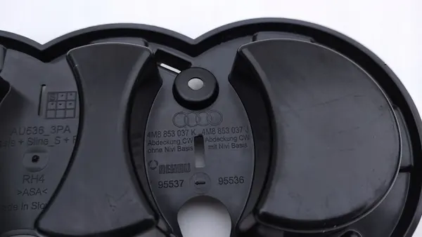 OEM 4M8853037K Emblemfäste för Audi Q8 (fram) image 5