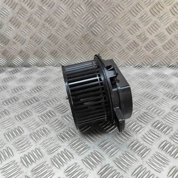 Ventilador de aquecimento BMW X7 G07 2022 image 3