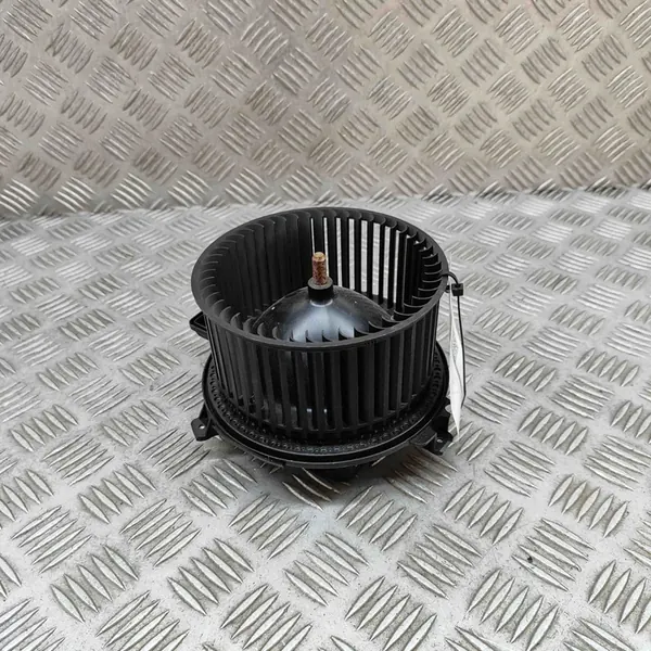 Ventilador de aquecimento BMW X7 G07 2022 image 6