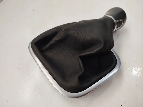 Vaihdekepin Suojus Volkswagen Polo V 6R0711456B image 7