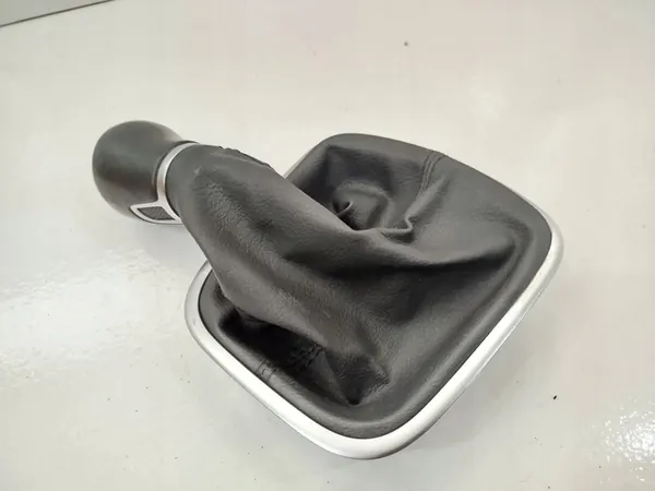 Vaihdekepin Suojus Volkswagen Polo V 6R0711456B image 8