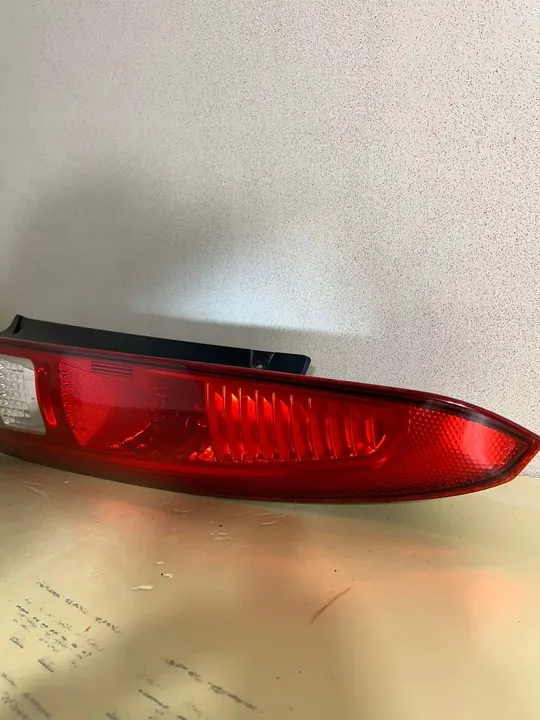 Vänster bakljus Ford Fusion I 2003-2011 image 3