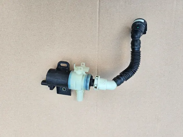 Jeep Grand Cherokee WL Fuel Vapor Valve OEM 23@#45 image 2