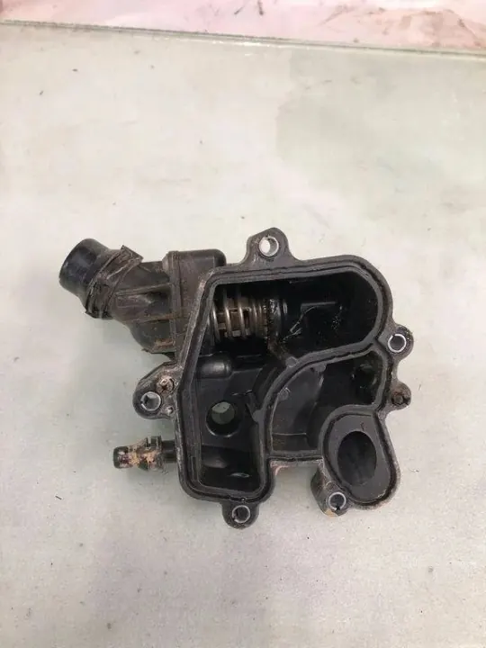 BMW Termostat OEM 858162705 för 2.0L Diesel image 3