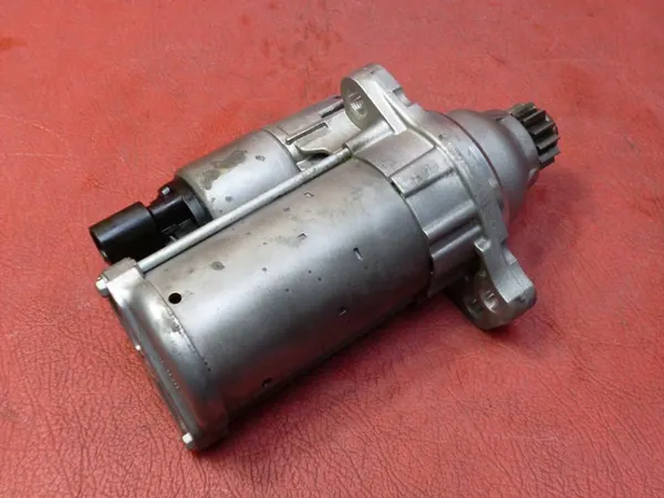 Motor de arranque VW Up Seat Mii Skoda Citigo 1.0 MPI 2016 02M911021G image 2