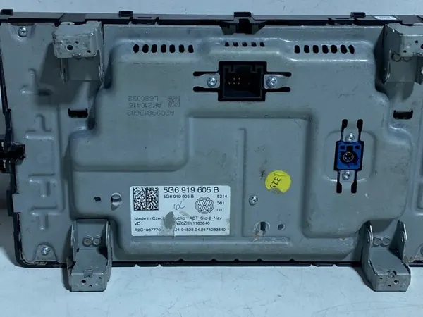 Écran radio navigation OEM 5G6919605B VW Golf VII image 3