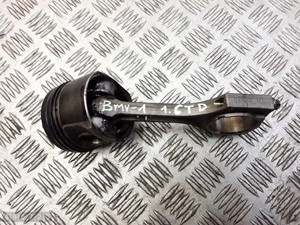 BMW N47D16A Kolv & Staket Set - Begagnad image 2