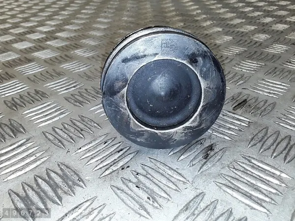BMW N47D16A Kolv & Staket Set - Begagnad image 4