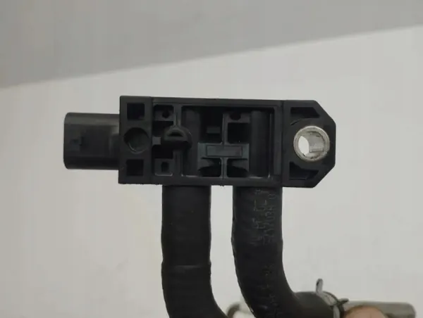 Sensor de pressão DPF OEM 04L906051M para VW TIGUAN image 3
