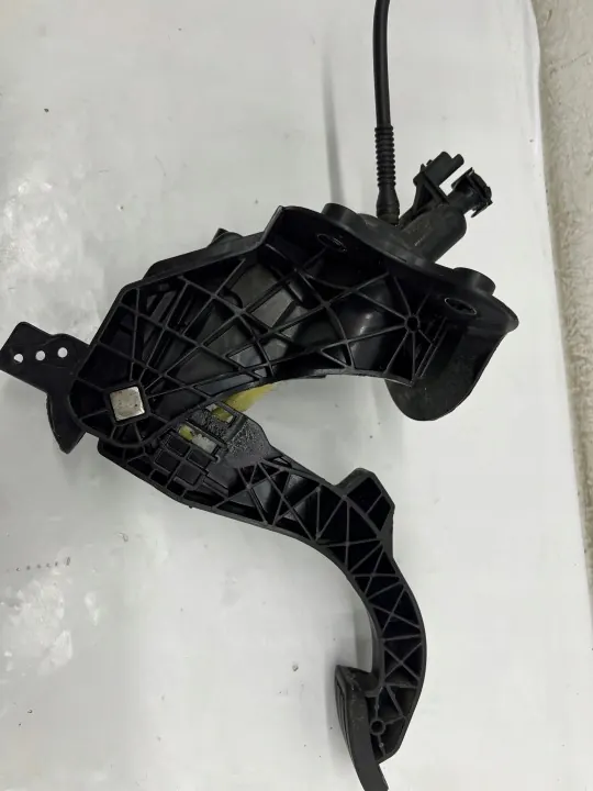 Koppelingspedaal OEM 9817949480 voor Peugeot Expert III image 3