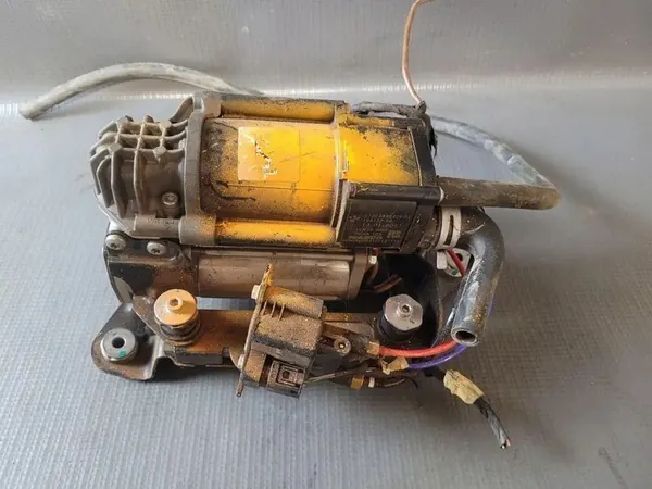 Compresseur de suspension BMW 5 TOURING 6898429 image 7