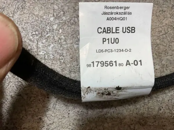 USB-Anschluss OEM 9817956180 für Opel Grandland X 2019 image 5