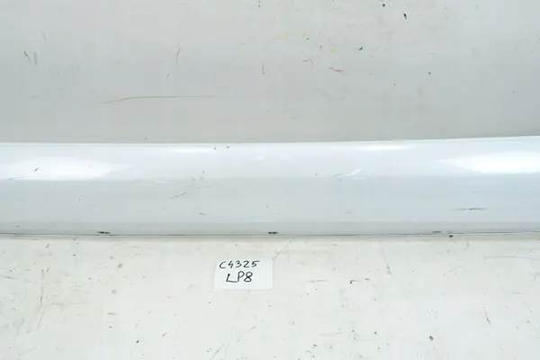 OEM 764197005R Faldón izquierdo para Renault Zoe image 3