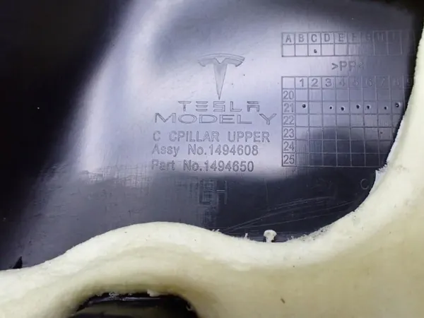 OEM 1494608-00-E Revestimento Pilar D Esquerdo Traseiro Tesla Y image 3