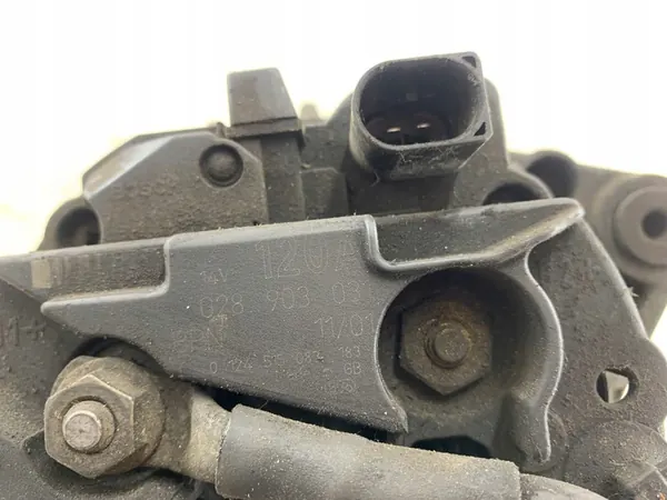 VW GOLF IV 2.0 8V Vaihtovirtageneraattori 028903031 image 7