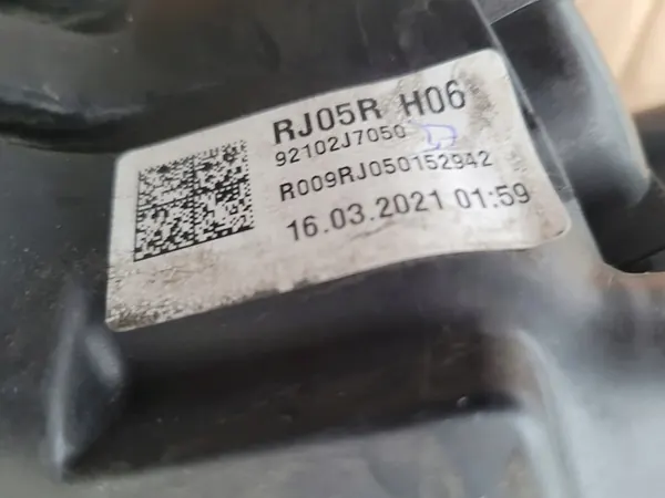 Luz Delantera Derecha Kia Ceed III 2017-2021 OEM 92102-J7050 image 6