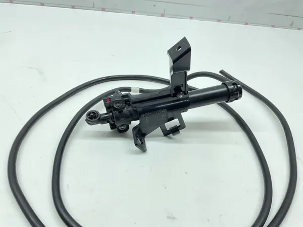 OEM BJ32-13C153-CA Vänster spolarpump Land Rover image 3