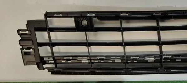 Griglia paraurti anteriore VW Golf VIII image 4