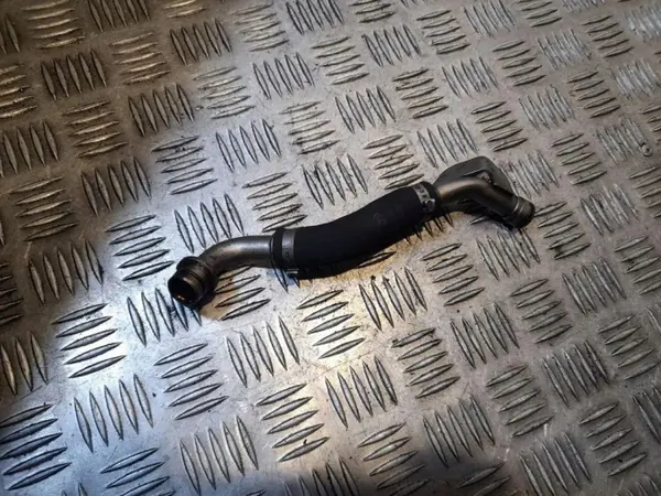 Conduto de óleo turbo Porsche OEM 970367157 - Usado image 2
