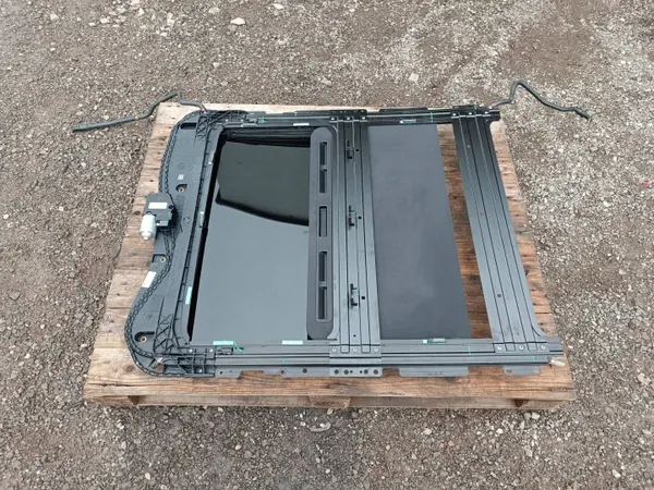 Panoramakaton mekanismi OEM 06700446310 Maserati Ghibli image 7